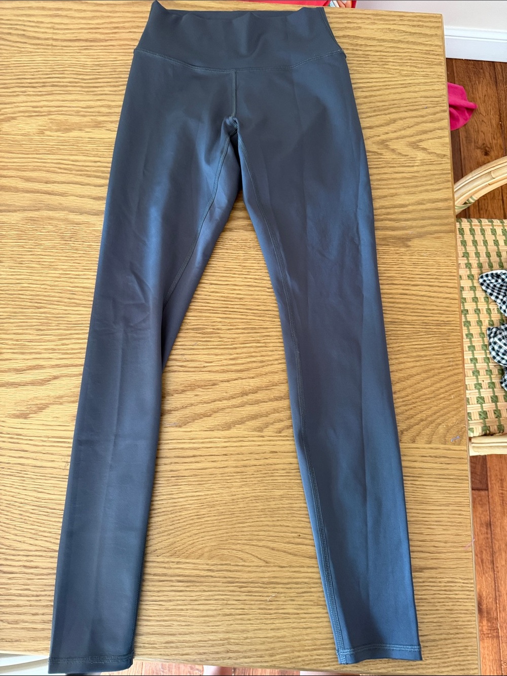 Dark grey womens ALO leggings